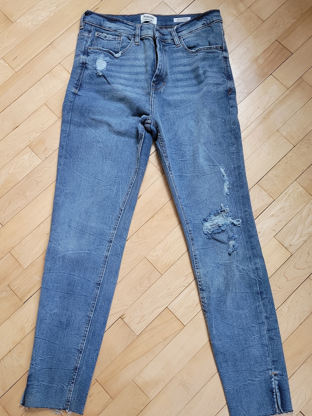 Kensie Classic Blue Distressed Women's Jeans Size 10/30